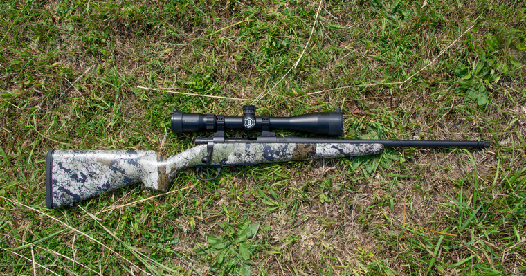 Howa 1500 super lite laying in the grass